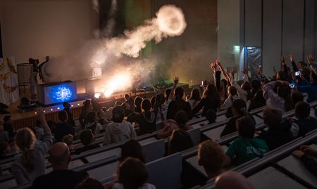 Kinder-Uni 2024 am Umwelt-Campus begeistert 850 junge Entdeckerinnen und Entdecker